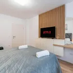 Mohost Sabina - Signature Retreat With Balcony