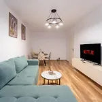 Mohost Sabina - Signature Retreat With Balcony *