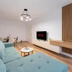 アパート Mohost Sabina - Signature Retreat With Balcony