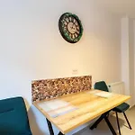 アパート Mohost Sabina - Signature Retreat With Balcony *
