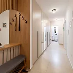 アパート Mohost Sabina - Signature Retreat With Balcony *