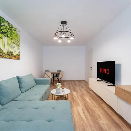 Mohost Sabina - Quiet Luxury With Balcony Views Apartment Brasov