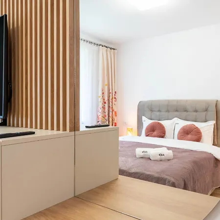 Mohost Sabina - Quiet Luxury With Balcony Views