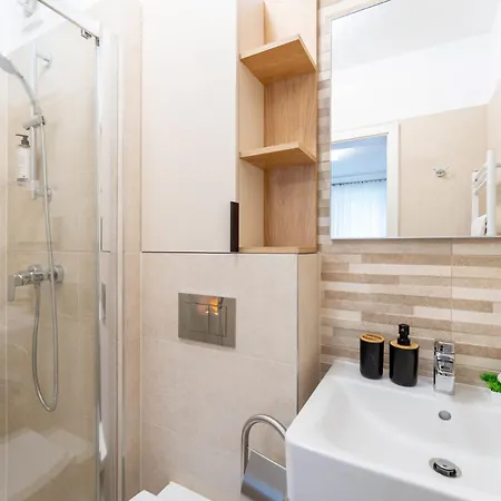 Mohost Sabina - Quiet Luxury With Balcony Views * Brasov