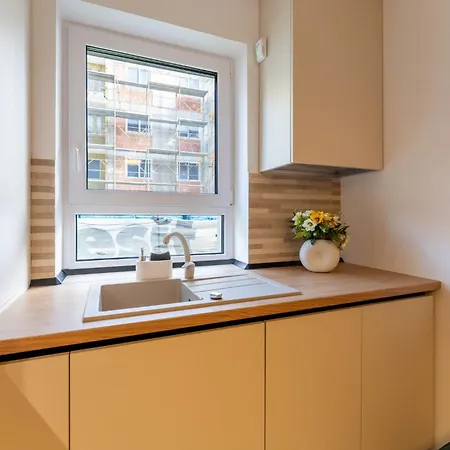Mohost Sabina - Quiet Luxury With Balcony Views * Brasov