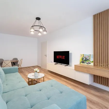 Apartment Mohost Sabina - Quiet Luxury With Balcony Views Brasov