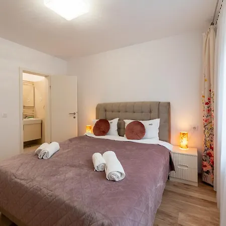 Mohost Sabina - Signature Retreat With Balcony *