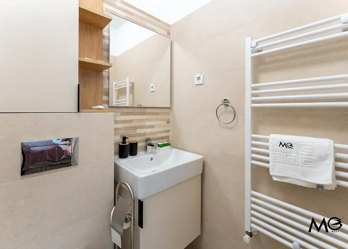 Апартаменты Mohost Sabina - Signature Retreat With Balcony *