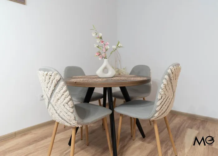 Mohost Sabina - Signature Retreat With Balcony Апартаменты Брашов