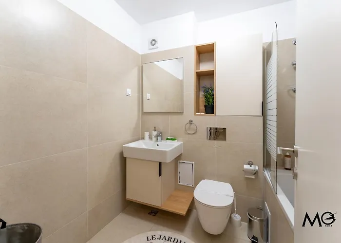 Mohost Sabina - Signature Retreat With Balcony Апартаменты Брашов