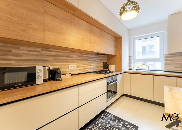 Апартаменты Mohost Sabina - Signature Retreat With Balcony Брашов