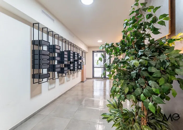 Апартаменты Mohost Sabina - Signature Retreat With Balcony