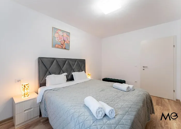 Mohost Sabina - Signature Retreat With Balcony * Брашов